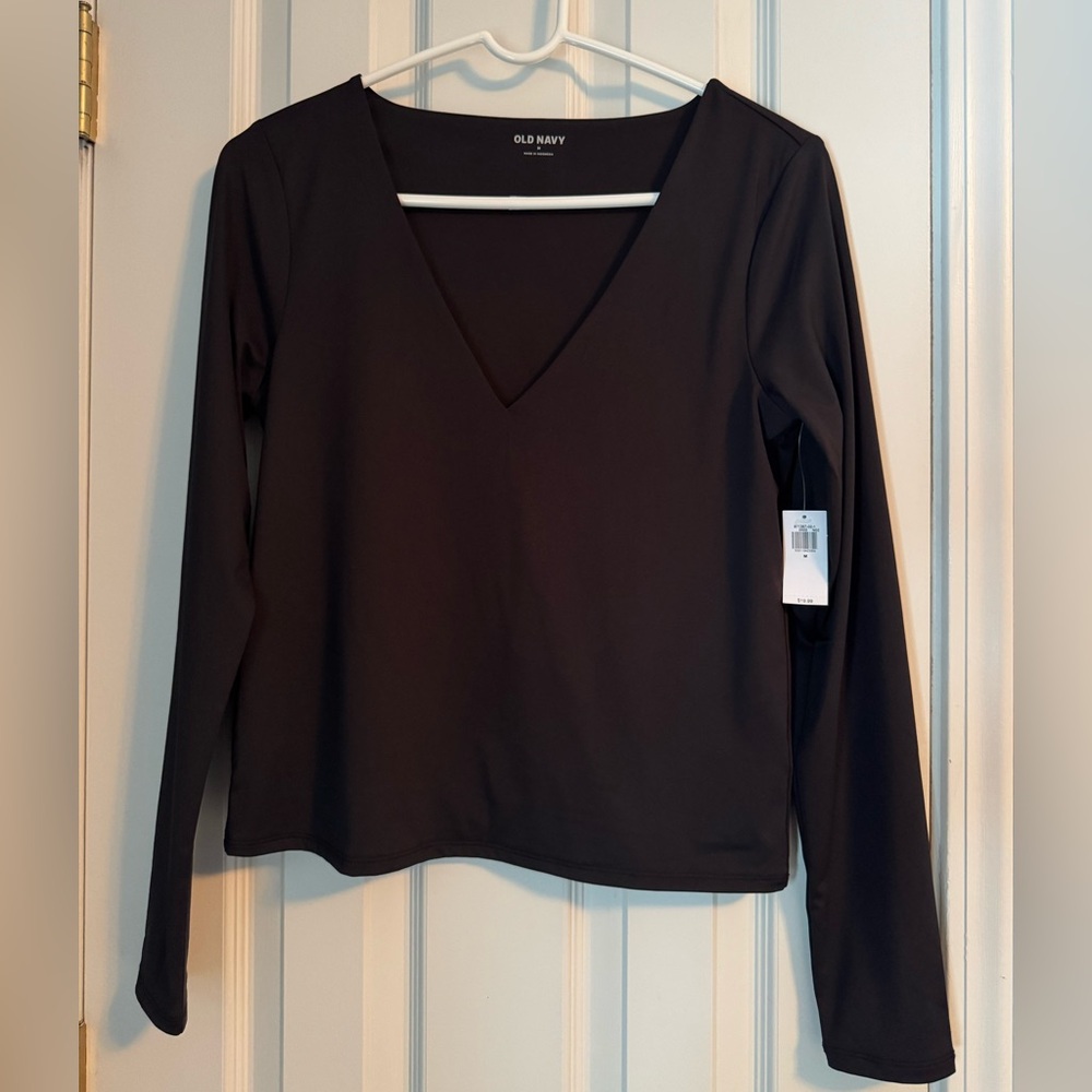 Old Navy Black V-Neck Women's Top